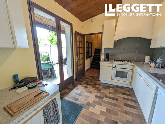 Image No.8-3 Bed House for sale