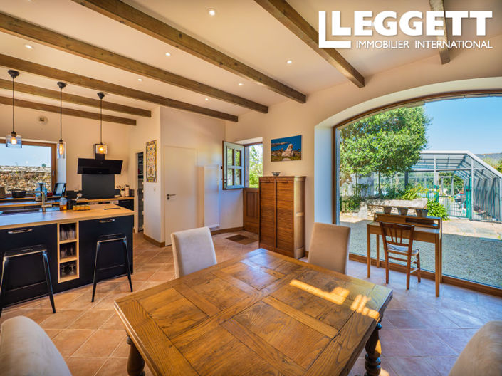 Image No.2-9 Bed House for sale