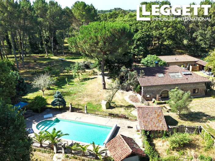 Image No.1-7 Bed House for sale