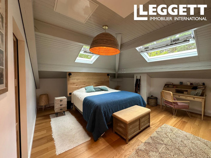 Image No.9-7 Bed House for sale