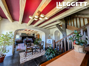 9 Bed House for sale