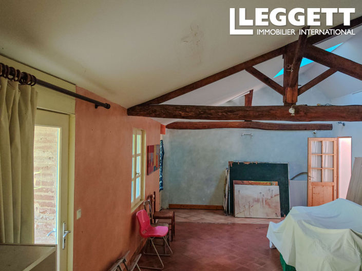 Image No.9-5 Bed House for sale