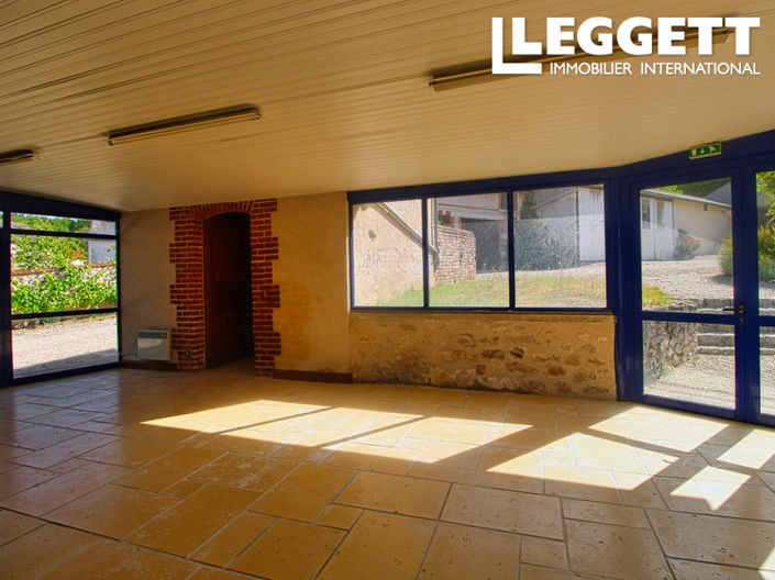 Image No.8-7 Bed House for sale