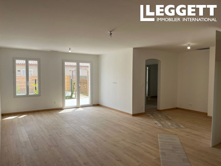 Image No.8-2 Bed House for sale