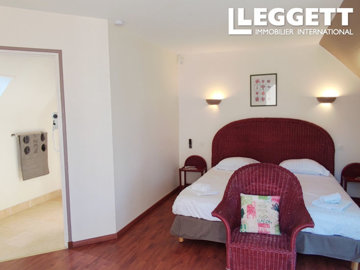 ahr0chm6ly9jzg4uagvzdglhlmltbw8vaw1hz2uvvevom