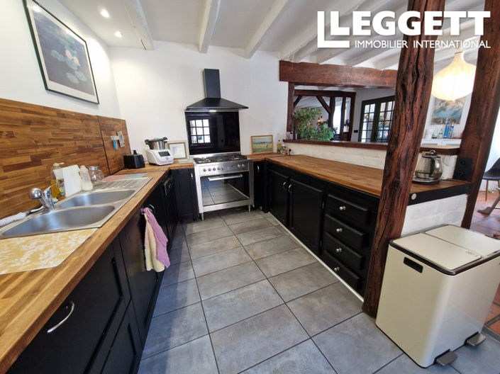 Image No.5-5 Bed House for sale