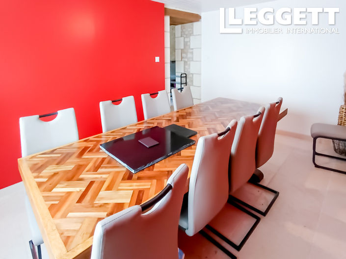 Image No.8-3 Bed House for sale