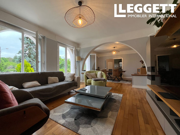 Image No.1-4 Bed House for sale