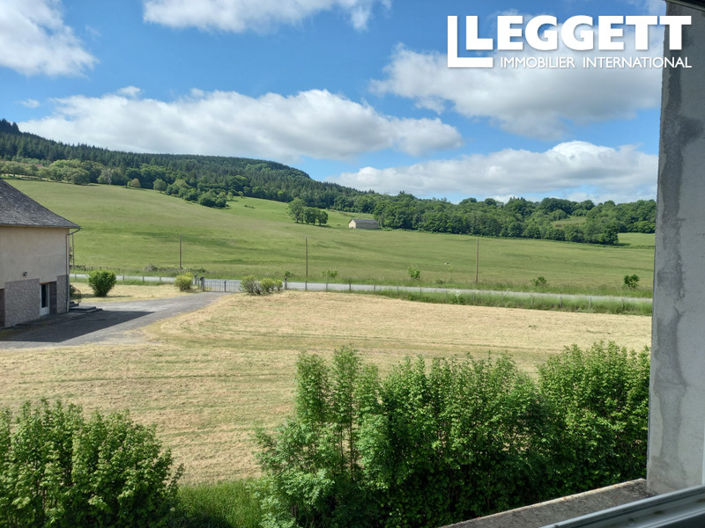 Image No.10-7 Bed House for sale