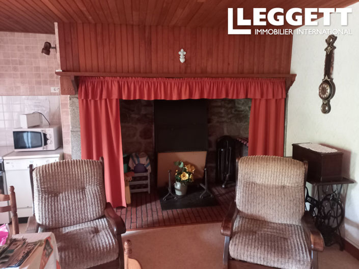 Image No.7-7 Bed House for sale