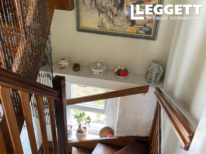 Image No.10-3 Bed House for sale