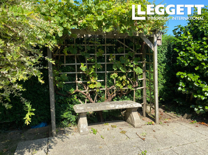 Image No.6-3 Bed House for sale