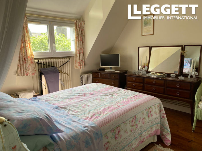 Image No.8-3 Bed House for sale