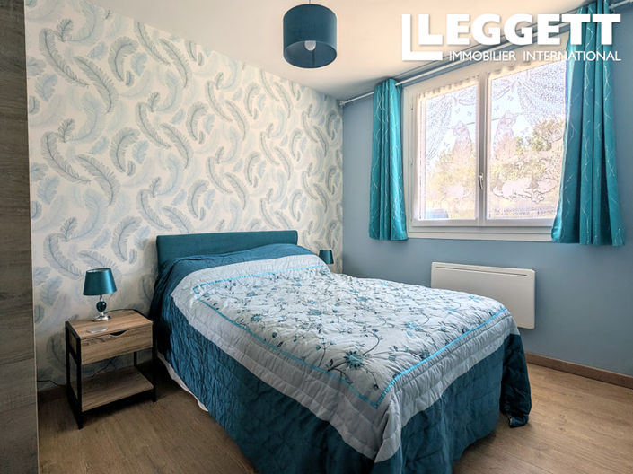 Image No.10-2 Bed House for sale