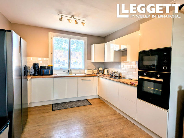 Image No.5-2 Bed House for sale