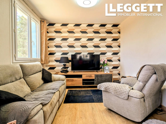 Image No.7-2 Bed House for sale