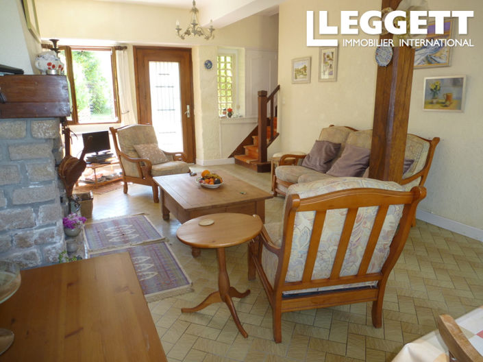 Image No.10-4 Bed House for sale