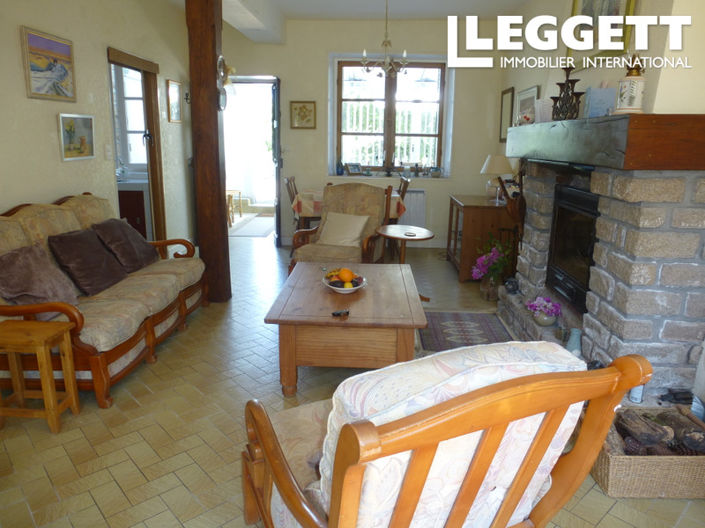 Image No.8-4 Bed House for sale