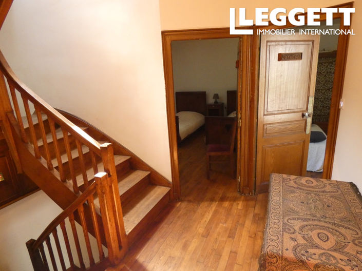 Image No.3-7 Bed House for sale