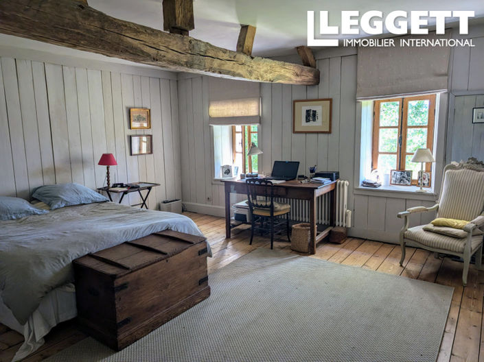 Image No.7-5 Bed House for sale