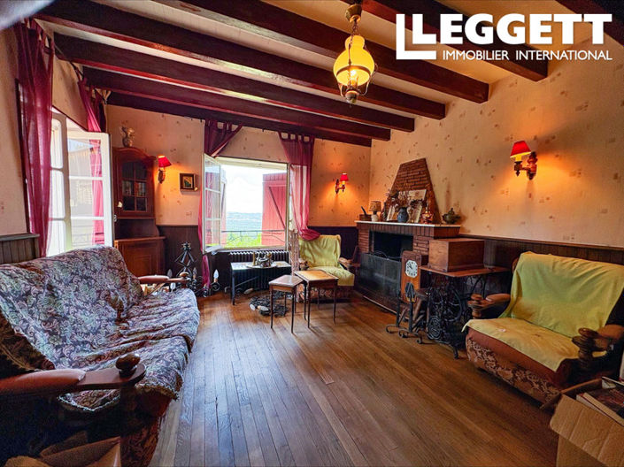 Image No.10-8 Bed House for sale