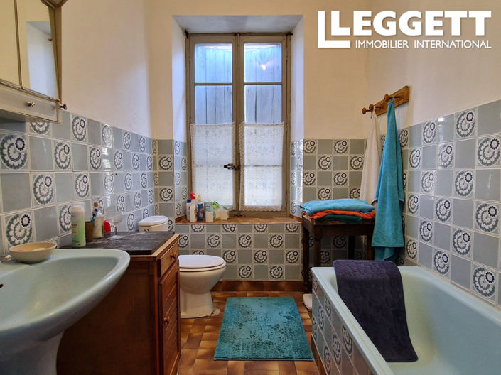 Image No.10-4 Bed House for sale