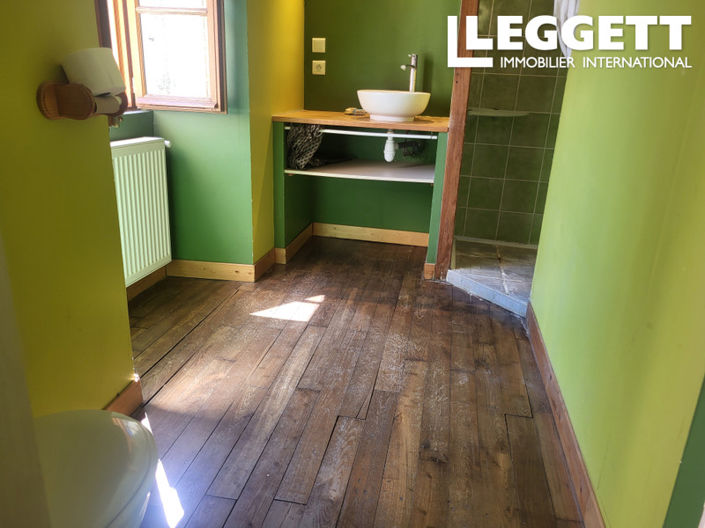 Image No.8-3 Bed House for sale