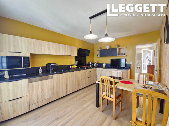 Image No.4-5 Bed House for sale