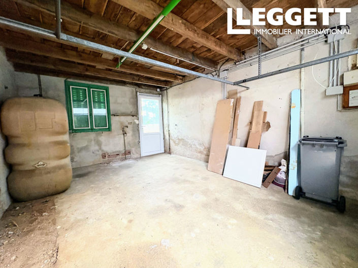 Image No.10-3 Bed House for sale