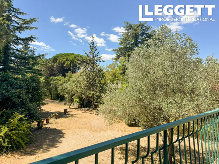 Image No.8-5 Bed House for sale