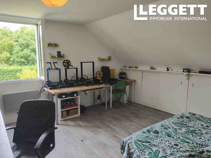 Image No.7-7 Bed House for sale