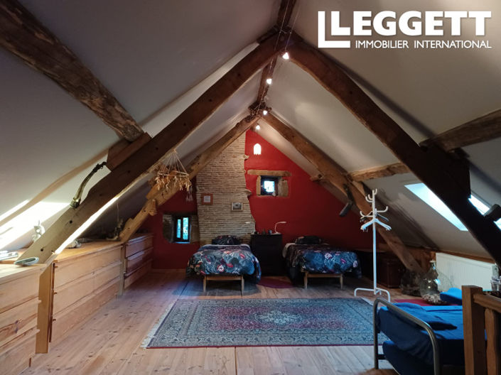 Image No.9-3 Bed House for sale