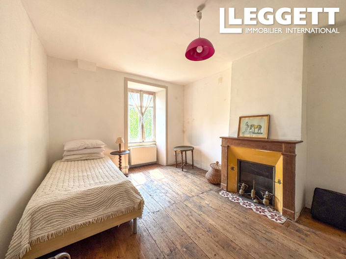 Image No.9-5 Bed House for sale