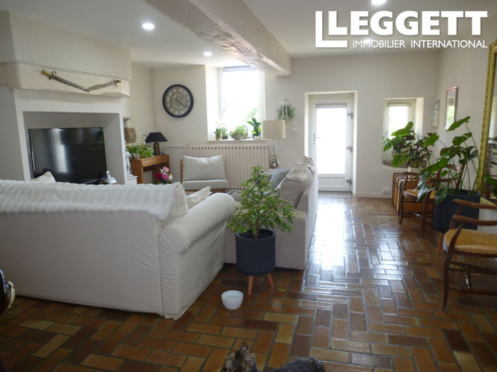 Image No.7-4 Bed House for sale