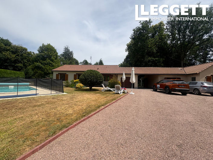 Image No.1-4 Bed House for sale