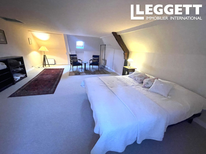 Image No.9-5 Bed House for sale