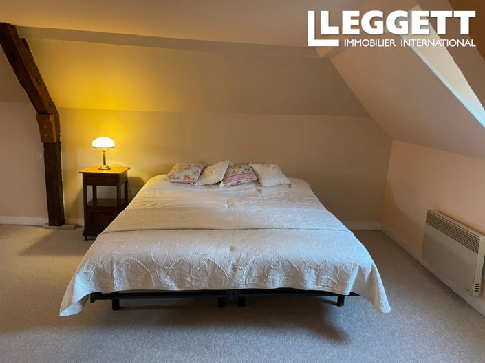 Image No.10-5 Bed House for sale