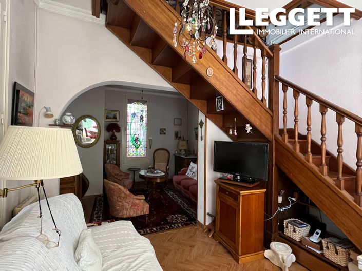 Image No.10-2 Bed House for sale