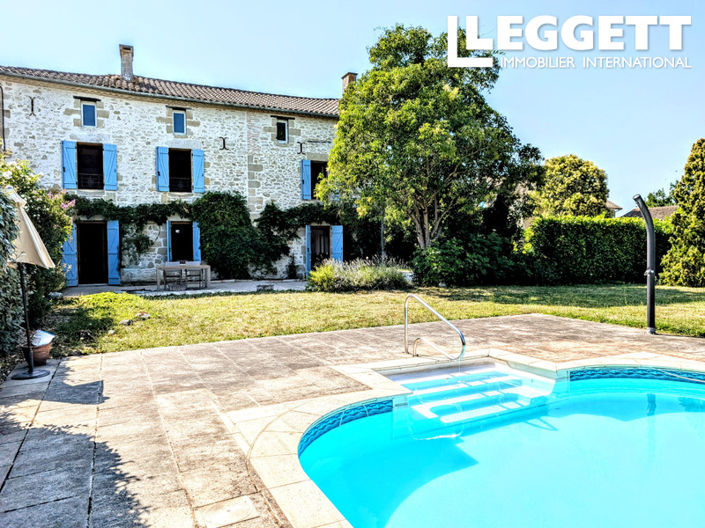 Image No.1-4 Bed House for sale