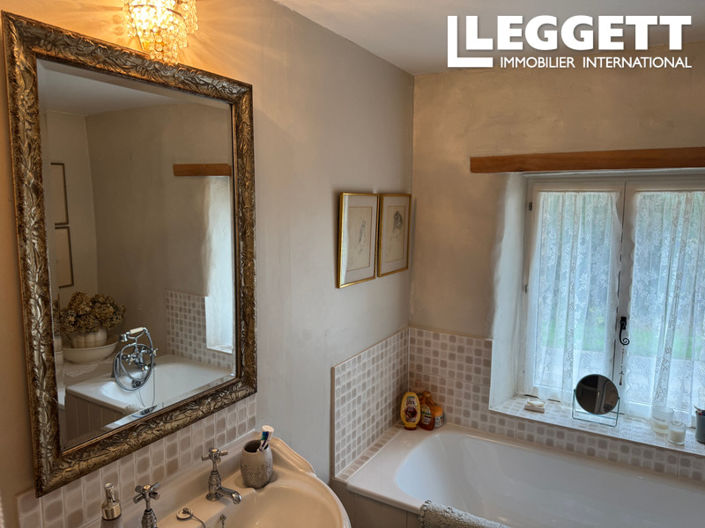 Image No.7-3 Bed House for sale