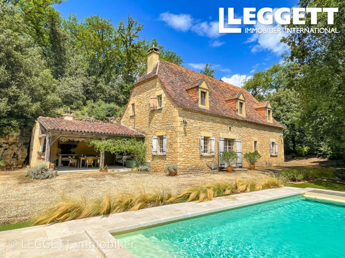 Image No.1-4 Bed House for sale