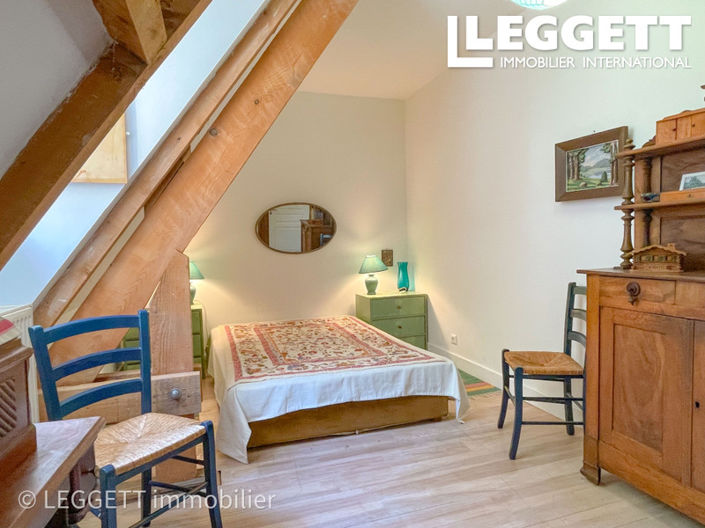 Image No.10-4 Bed House for sale