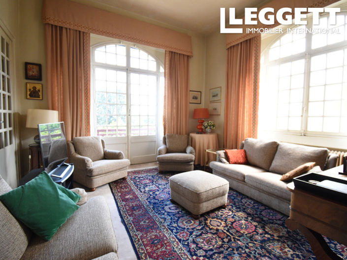 Image No.10-6 Bed Chateaux for sale