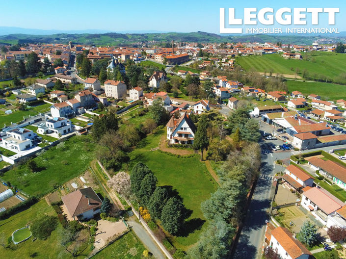 Image No.7-6 Bed Chateaux for sale