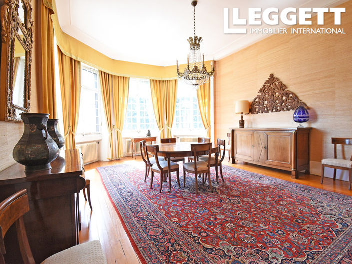 Image No.8-6 Bed Chateaux for sale