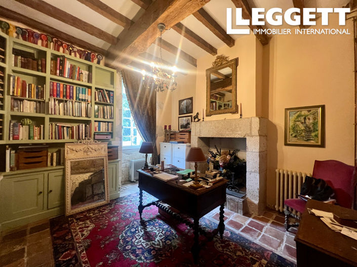 Image No.5-6 Bed House for sale