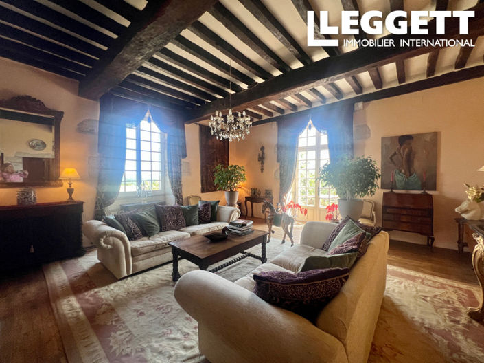 Image No.6-6 Bed House for sale