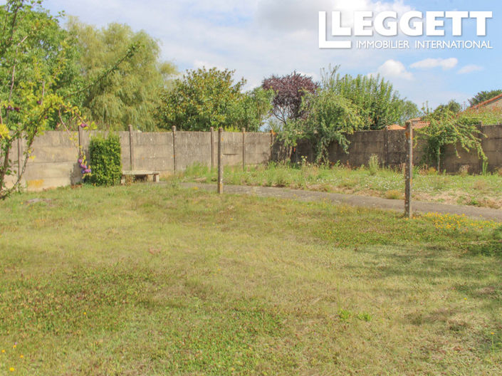 Image No.10-3 Bed House for sale