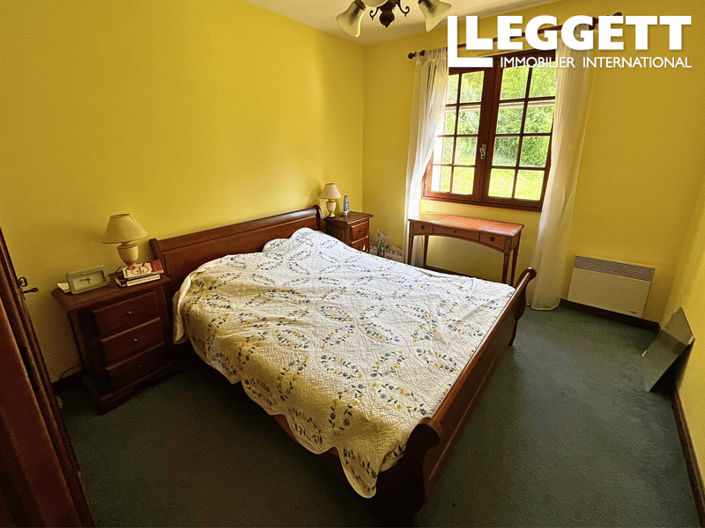 Image No.5-4 Bed House for sale