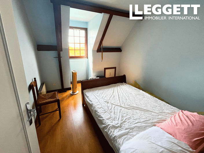 Image No.7-4 Bed House for sale